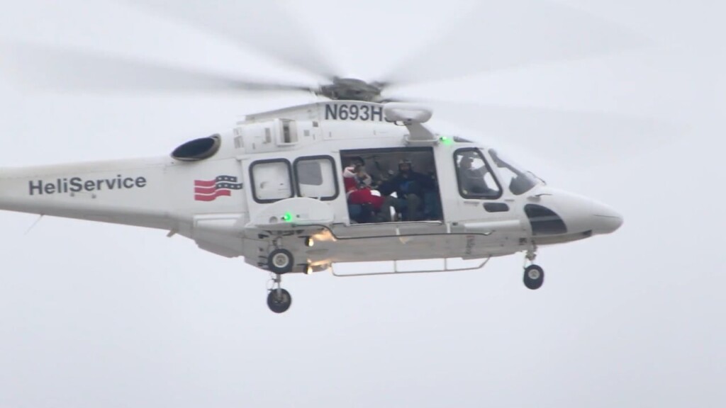 Santa Spreads Holiday Cheer At Hasbro Children's Hospital