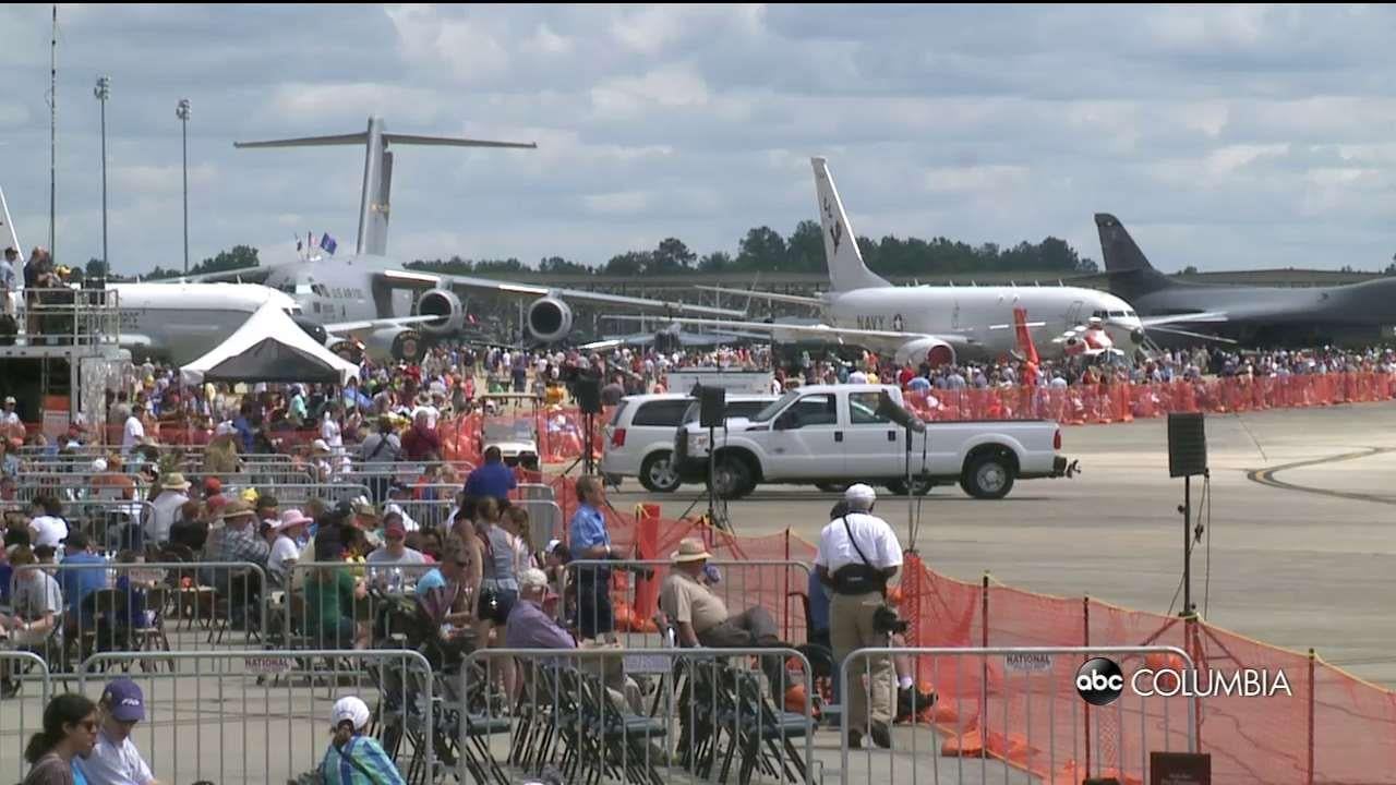 VIDEO "Thunder Over the Midlands" thrills crowds at Shaw Air Force