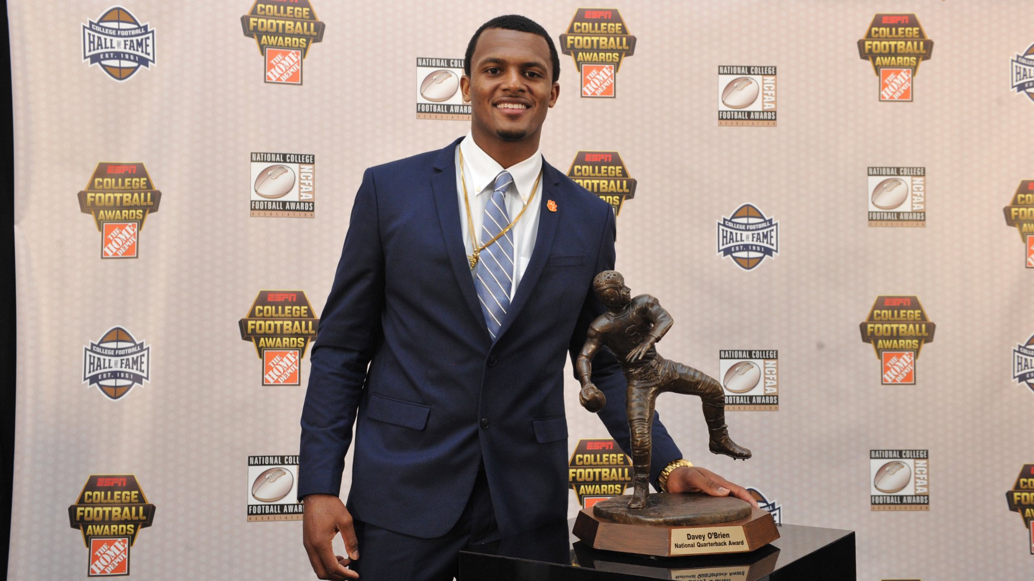 Deshaun Watson Repeats As Davey O Brien Winner Abc Columbia