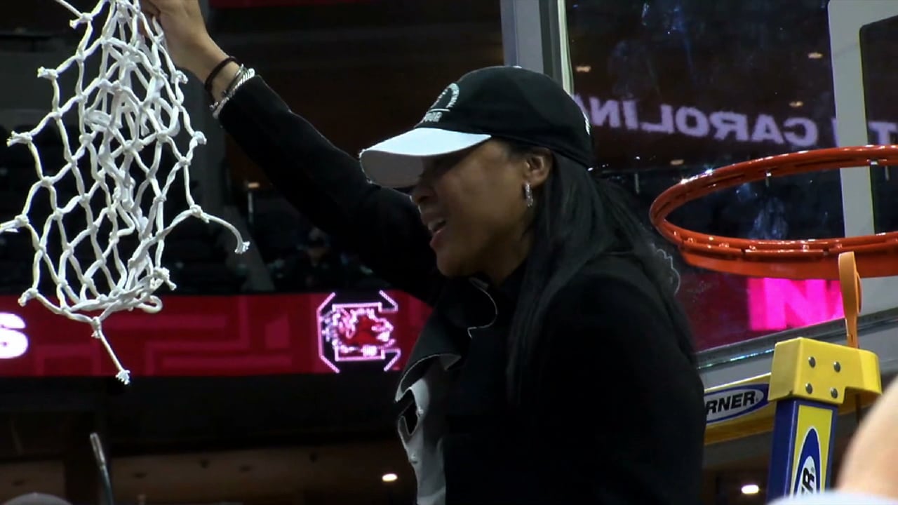 Dawn Staley Receives Winged Foot Award Tuesday - ABC Columbia