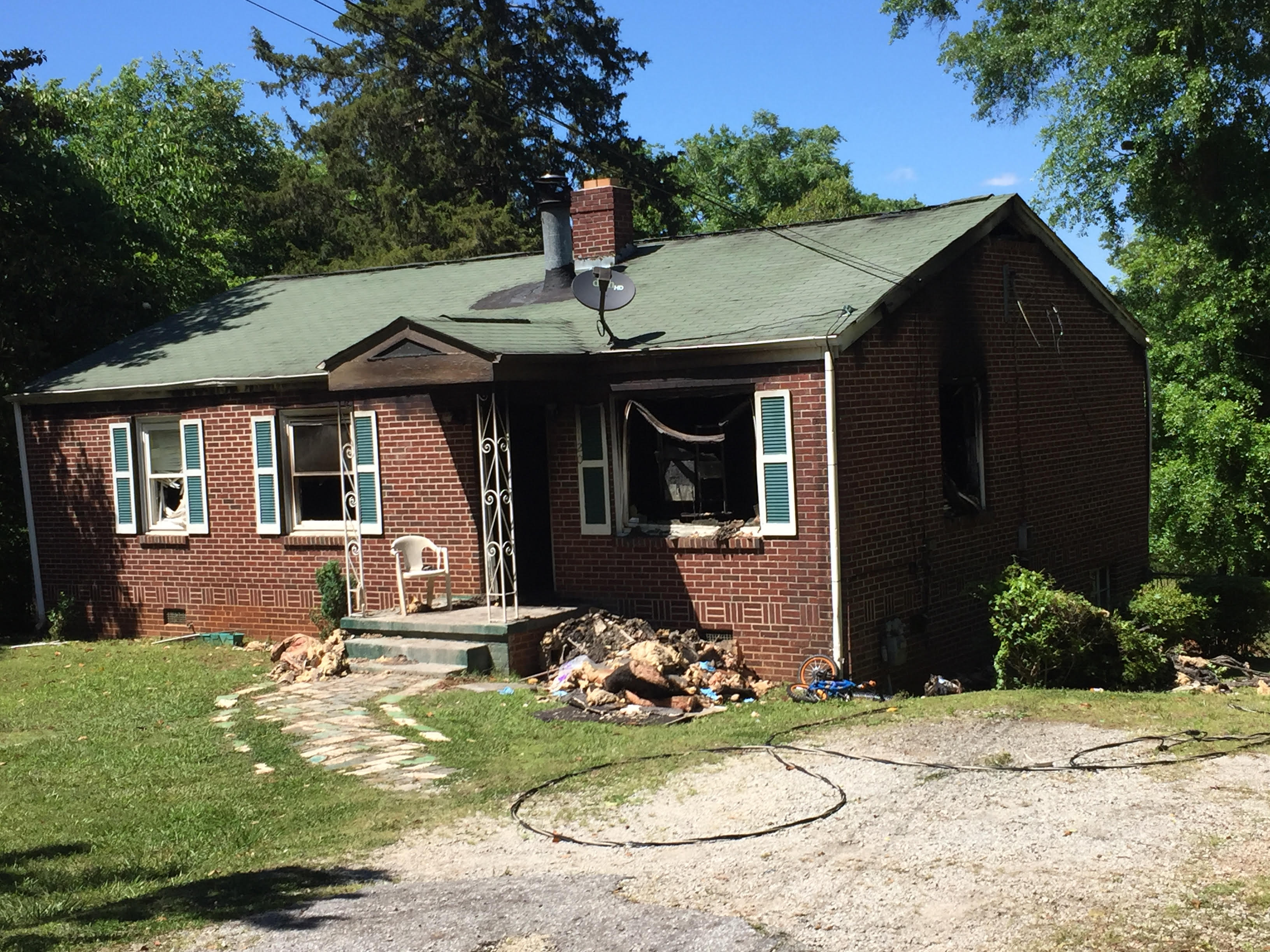 Father And 2 Children Killed in House Fire - ABC Columbia