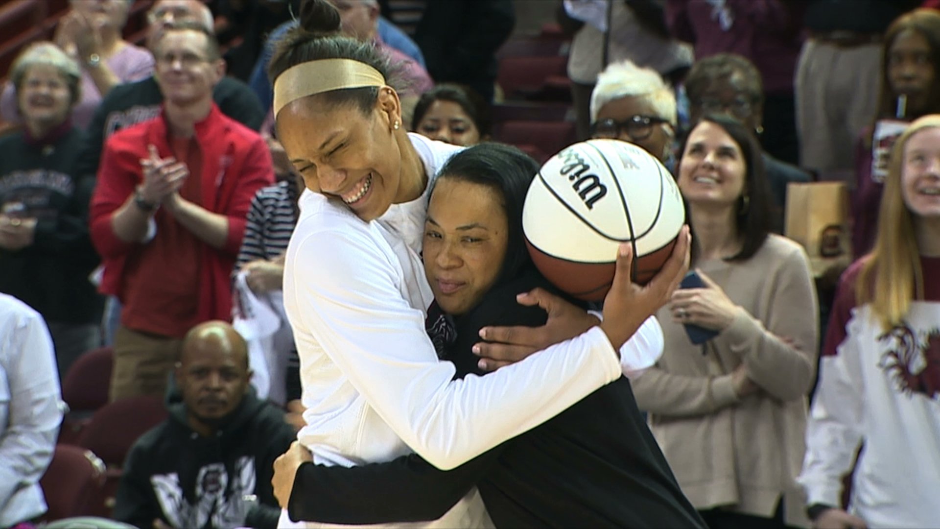 What South Carolina coach Dawn Staley said about Teaira McCowan