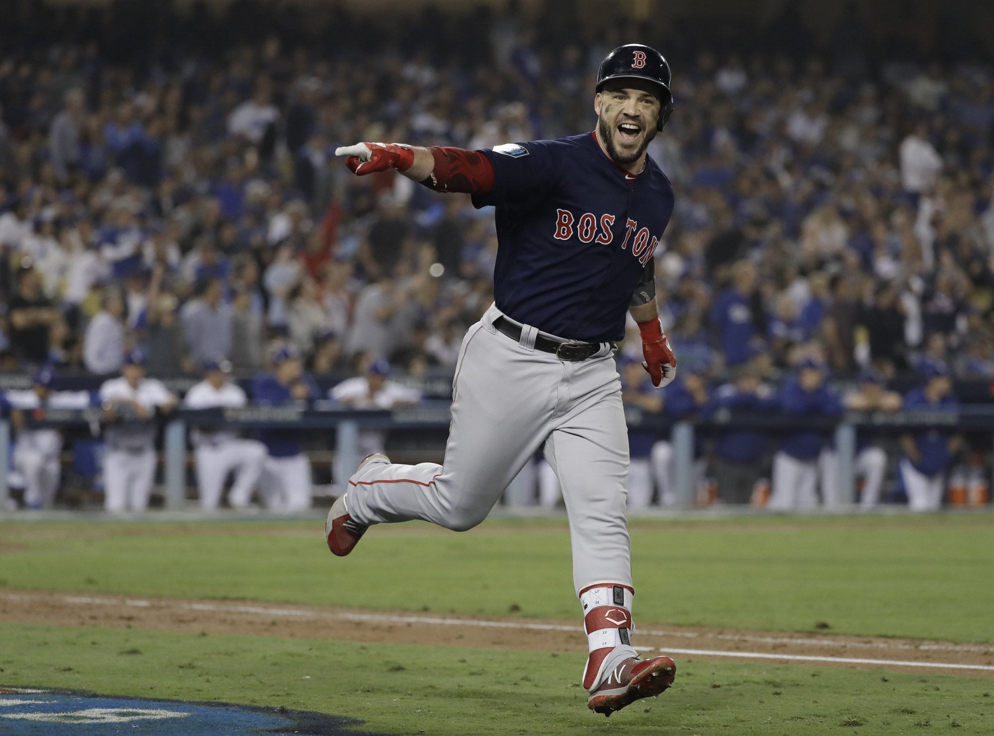 Former Gamecock Steve Pearce calls it a career