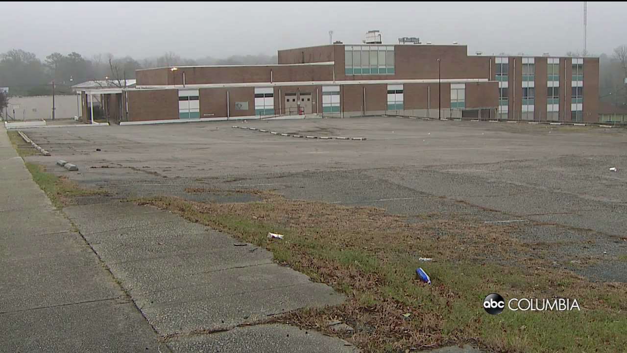 Hundreds witnessed Gervais Street shooting, police say no one is