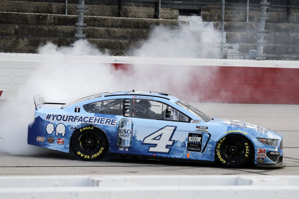 Kevin Harvick Wins At Darlington