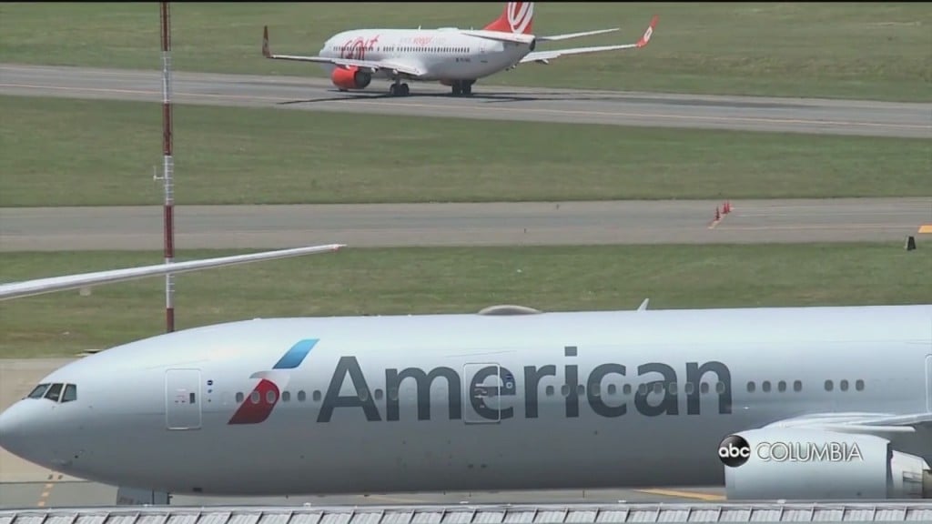 American Airlines Will Start Booking The Middle Seat Again Filling Flights