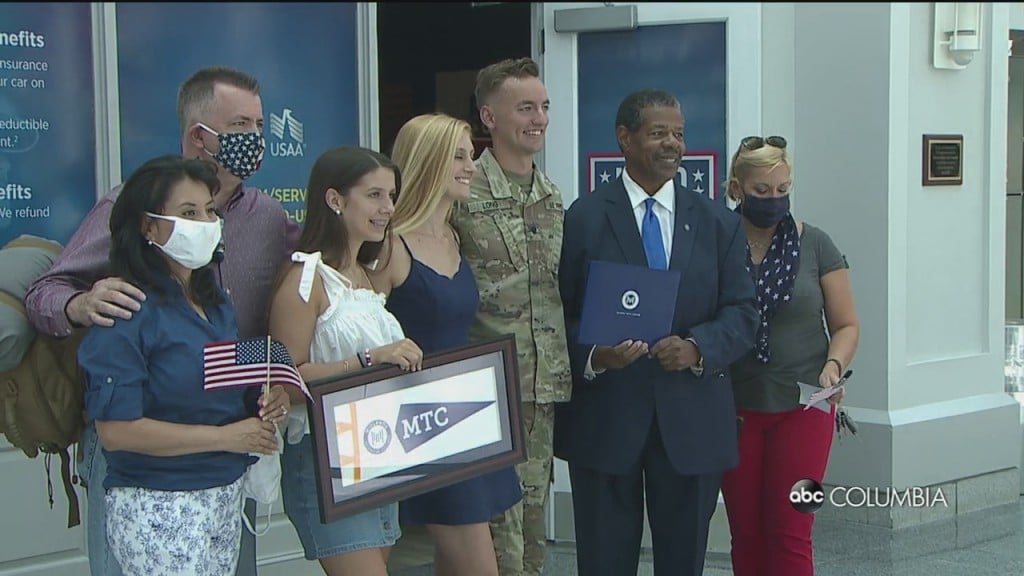 Soldier Graduation Surprise