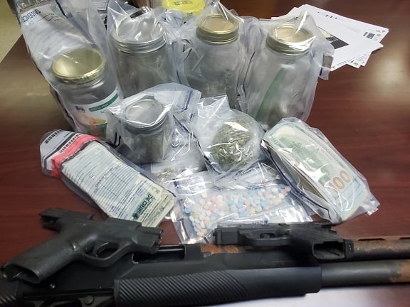 20200825drugsgunscash