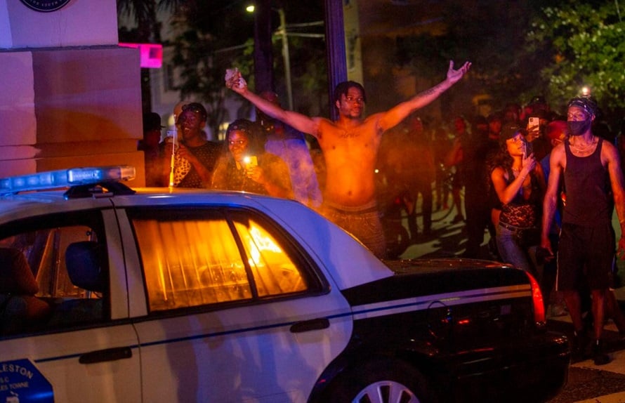 20200908riotcharges