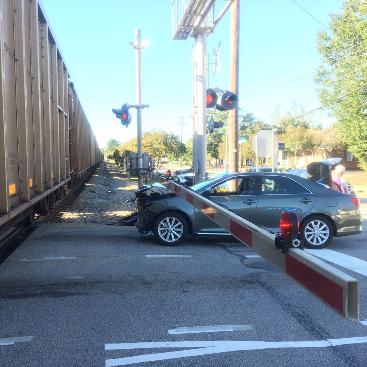 No injuries in Lake Murray Blvd. & St. Andrews Rd. vehicle & train