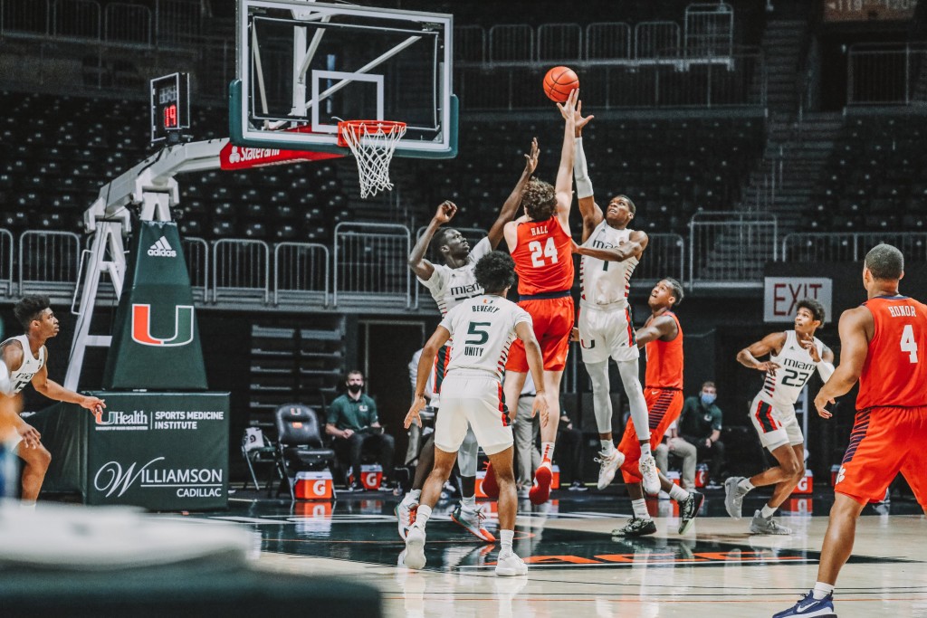 Clemson Beats Miami On The Road