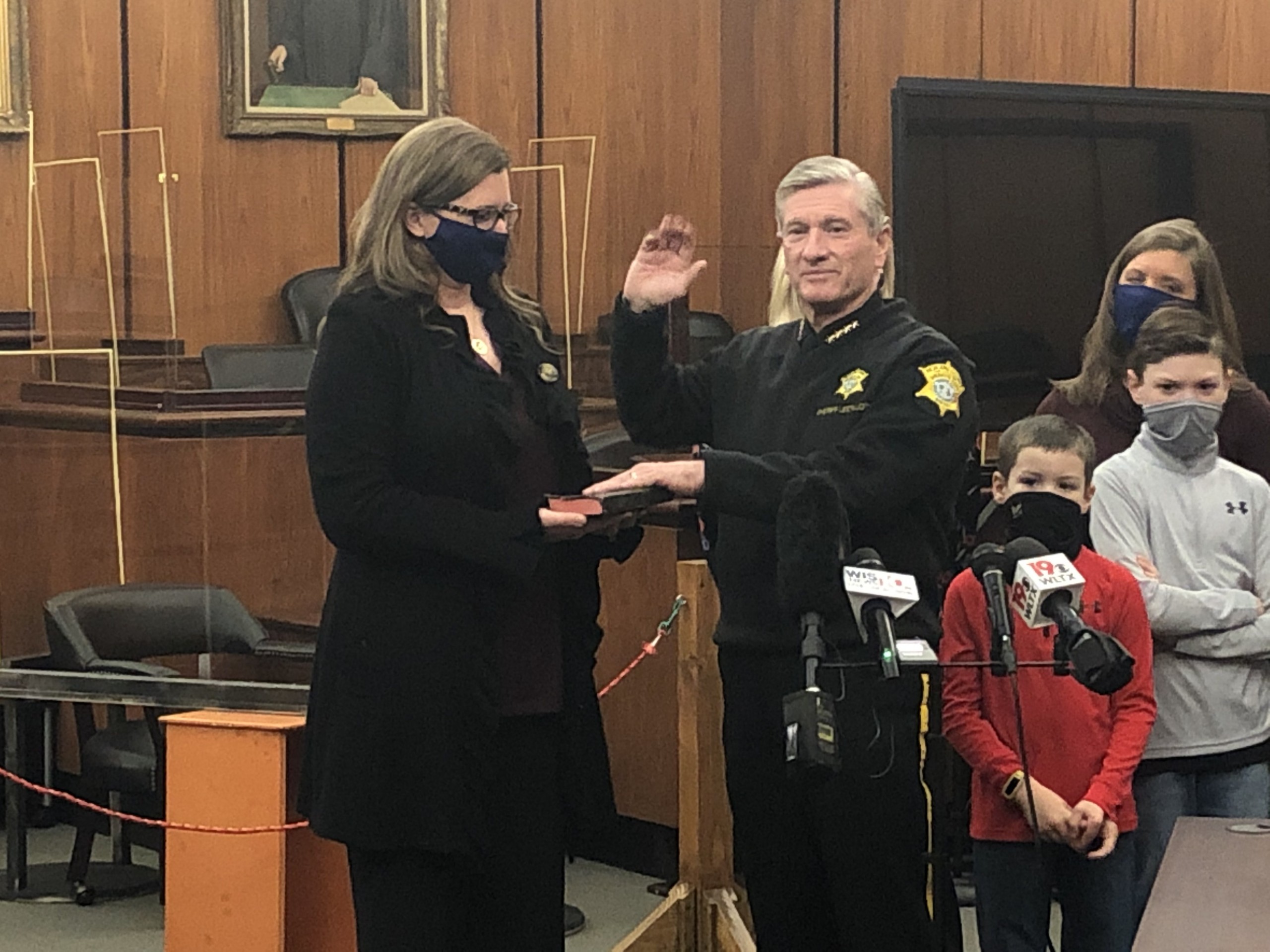 Sheriff Leon Lott sworn in for seventh term as Richland County Sheriff ...