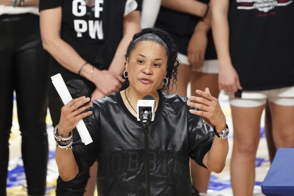 Dawn Staley 2021