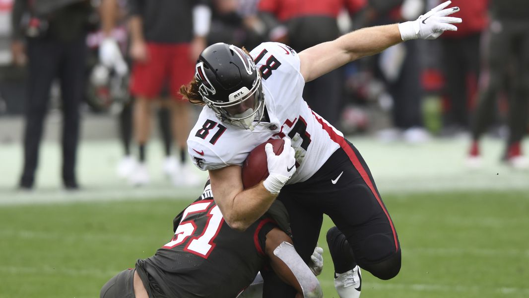 Falcons Declining TE Hayden Hurst's Fifth-Year Option
