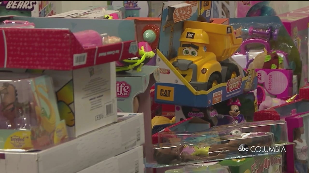 Big donation arrives at the Salvation Army's Christmas Warehouse - ABC ...