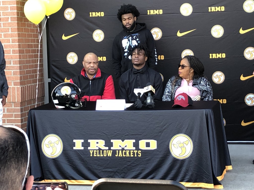 Nick Emmanwori signs