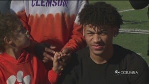 Antonio Williams Signs With Clemson