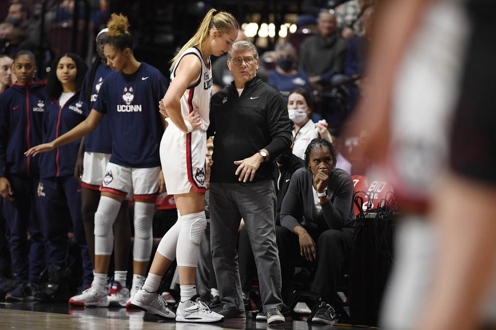 Uconn Womens Basketball Out Of Ap Top 10 For First Time In 16 Years