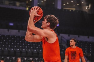 Pj Hall Clemson Mens Basketball Falls To Georgia Tech