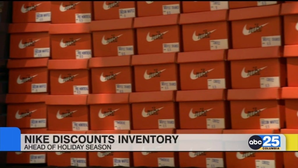Nike Discounts Inventory Ahead Of Holiday Season