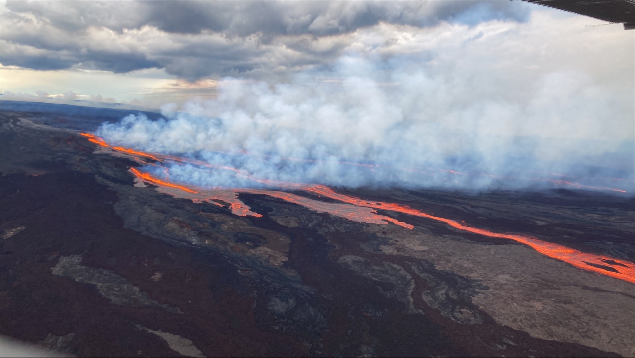 World's largest active volcano erupts on Hawaii's Big Island ABC Columbia