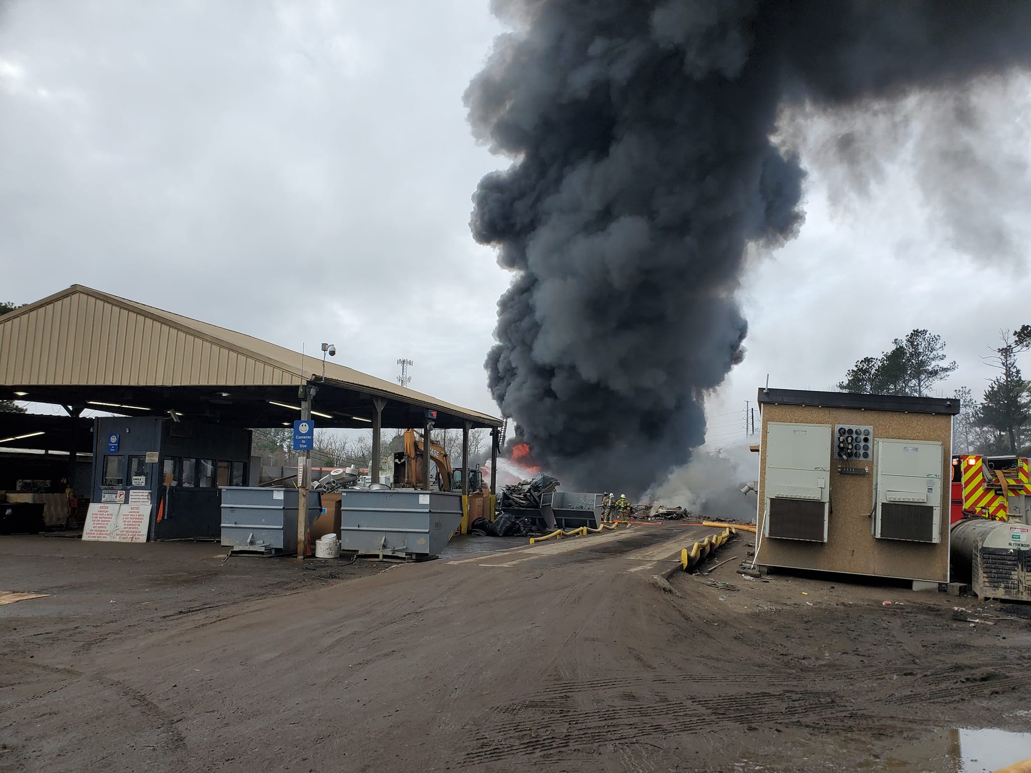 Cayce firefighters respond to large fire at America Scrap ABC Columbia