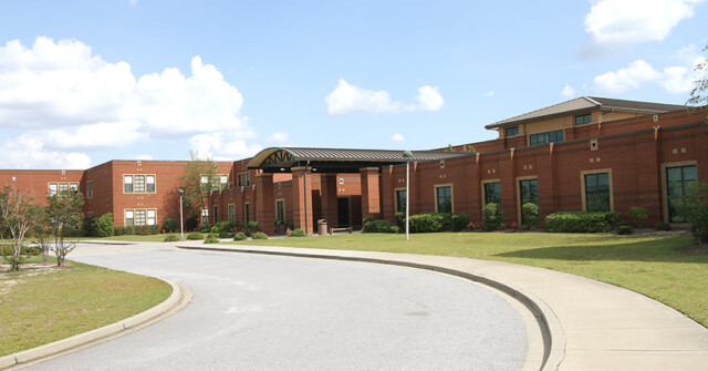 White Knoll High School cleared of threats - ABC Columbia