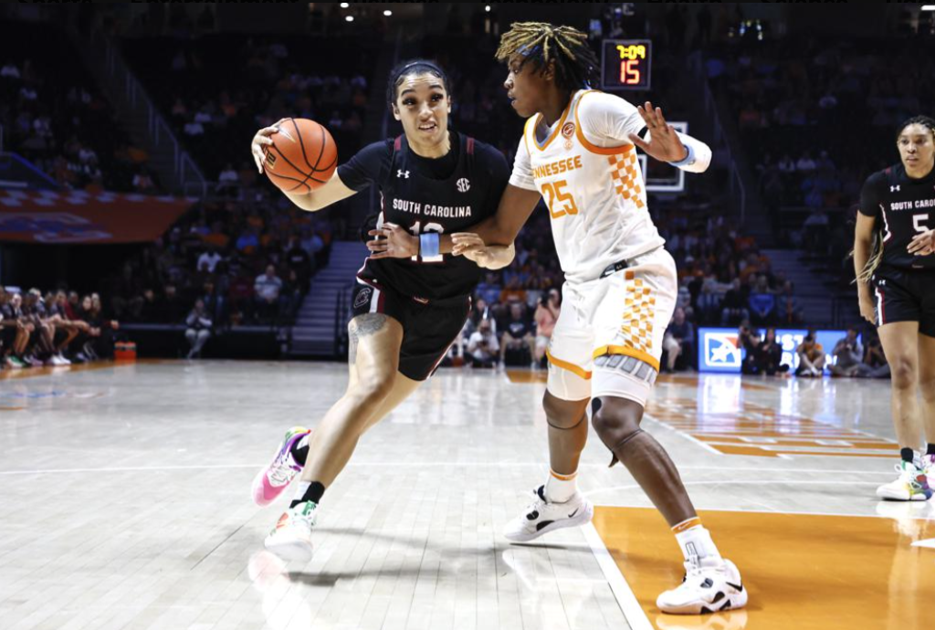 Cooke, No. 1 South Carolina Women Beat Tennessee 73-60 - ABC Columbia