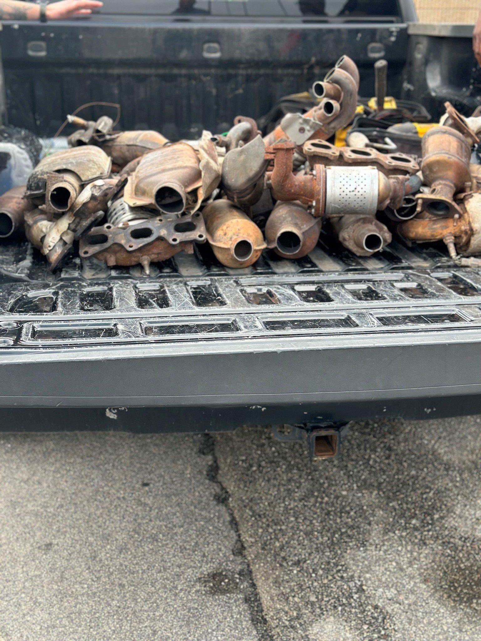 OCSO Subjects involved in criminal possession of catalytic converters arrested ABC Columbia