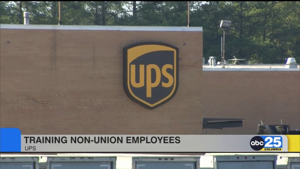 Ups Training Non Union Delivery Drivers With Strike Threat Looming