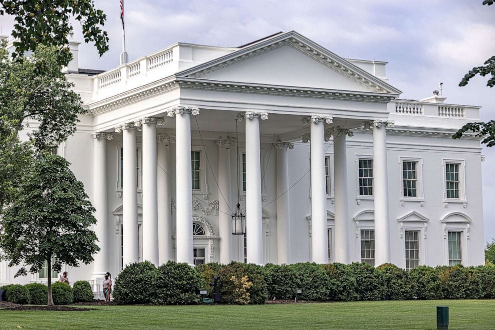White House 2 Gty Er 230704 1688481436580 Hpembed 3x2 992