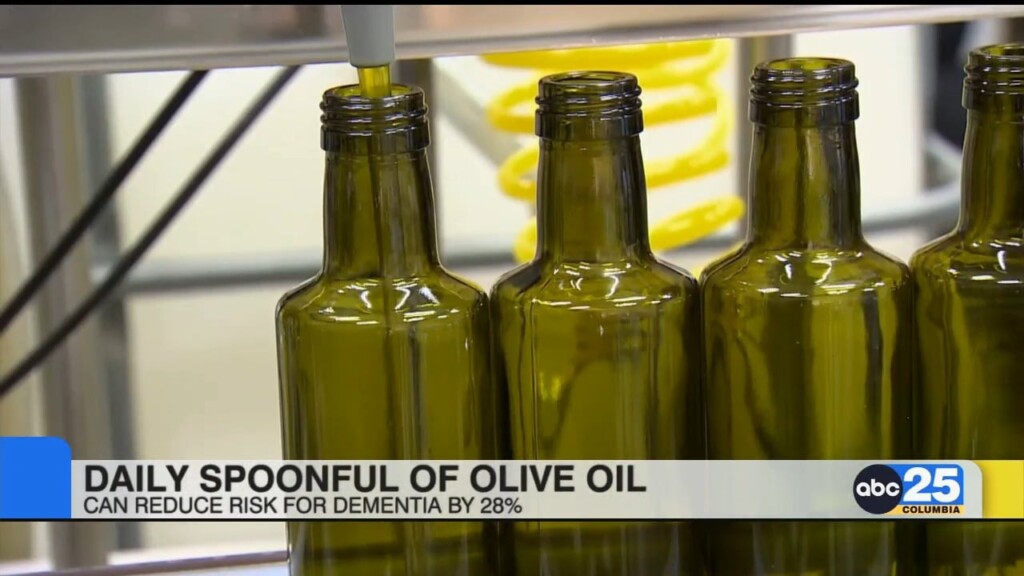 Study: Daily Spoonful Of Olive Oil Can Reduce Risk For Dementia By 28%