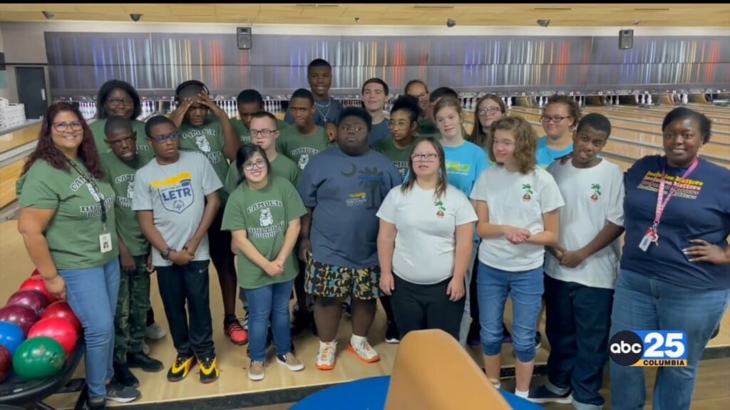 High Schoolers On Special Olympics Bowling Teams Compete At Royal Z Lanes