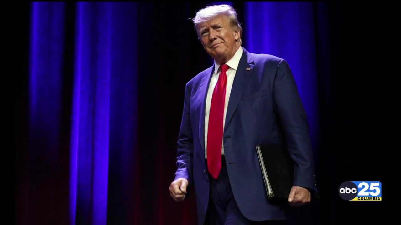 Trump indictment live updates: Former president arrives at DC courthouse