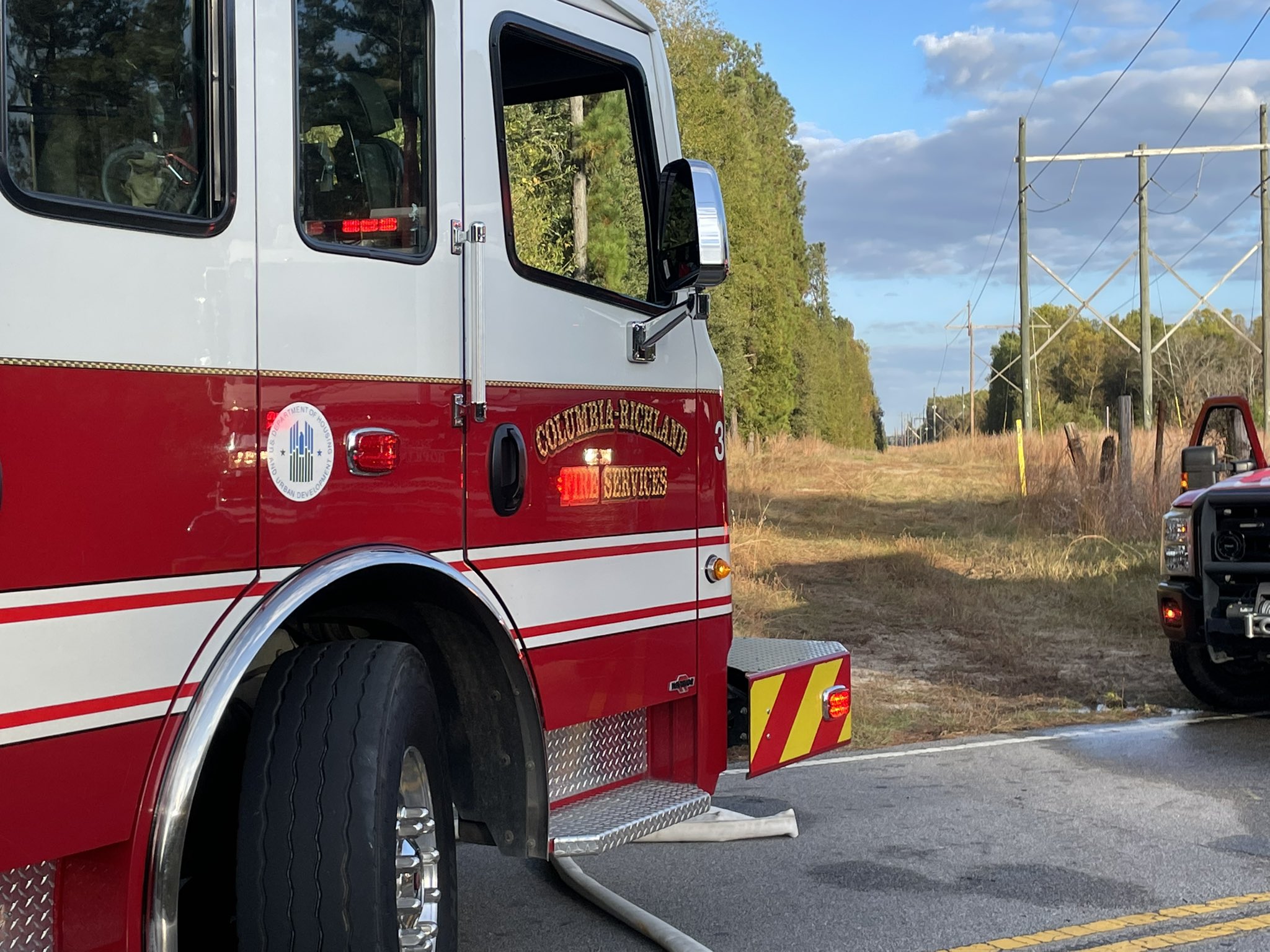 traffic-alert-part-of-area-closed-as-firefighters-deal-with-woods-fire