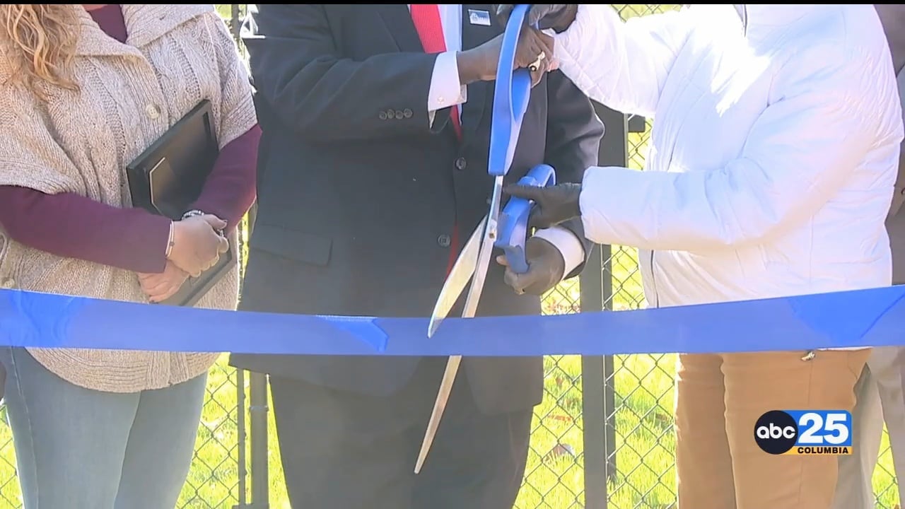 Irmo mayor and mayorelect celebrate opening of new dog park, talk