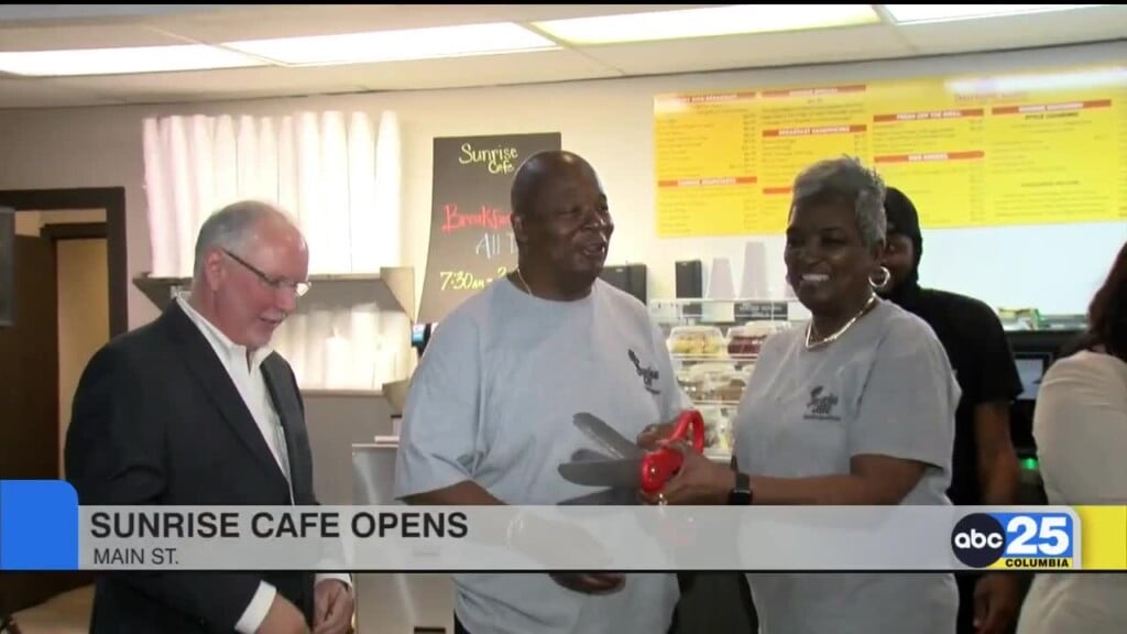Sunrise Cafe Opens