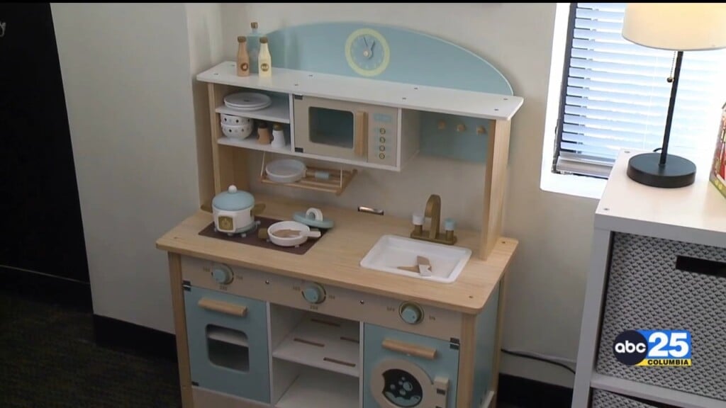Couple Creates "lily Pads" For Kids