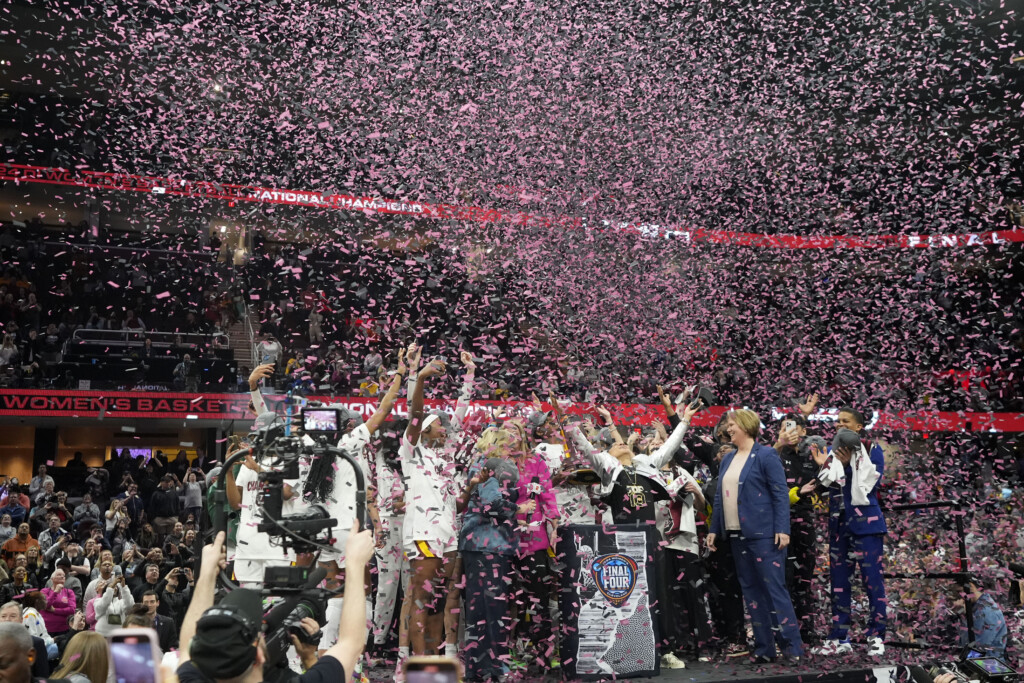 Ncaa Iowa South Carolina Basketball