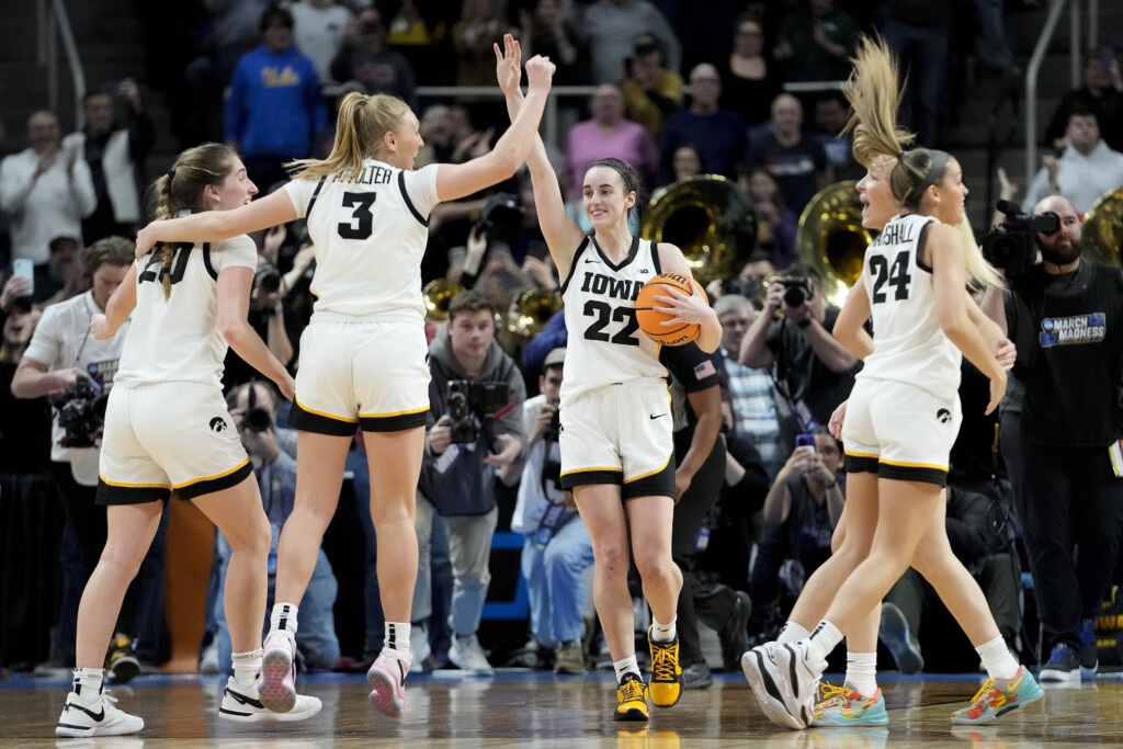 Ncaa Lsu Iowa Basketball