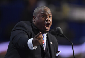 Mark Burns