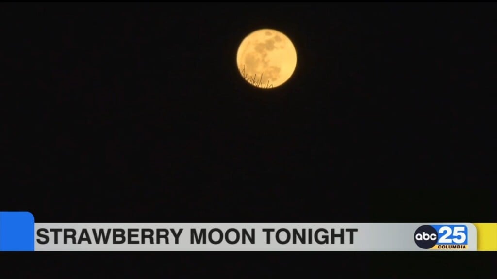 Strawberry Moon Friday Night