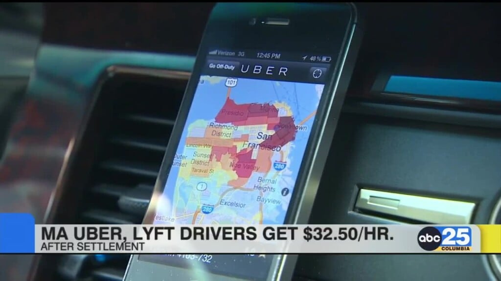 Uber, Lyft Drivers In Massachusetts Reach $32.50 Minimum Wage Settlement