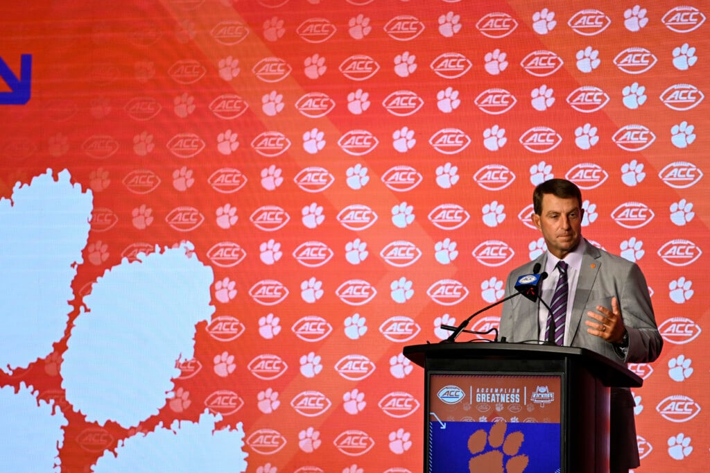 Acc Football Kickoff