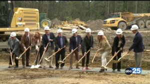 Addison Pointe Lee Williams 6pm