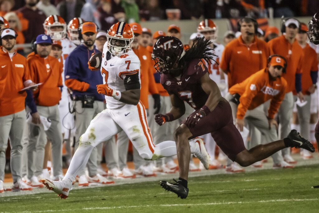 Phil Mafah (7) Keonta Jenkins (7)