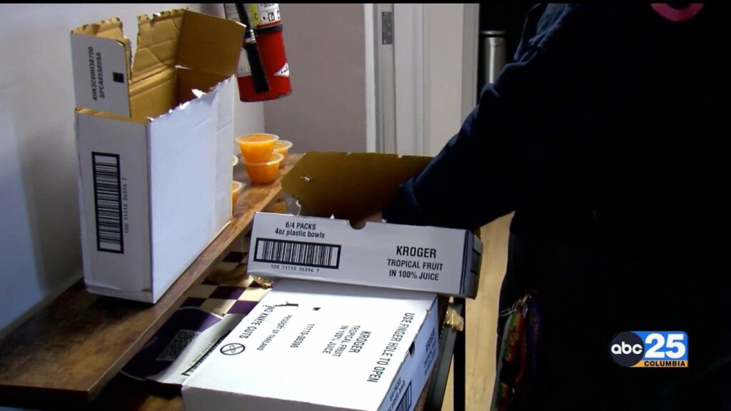Kroger Donates More Than $5,000 In Groceries To Benedict's Campus Food Pantry