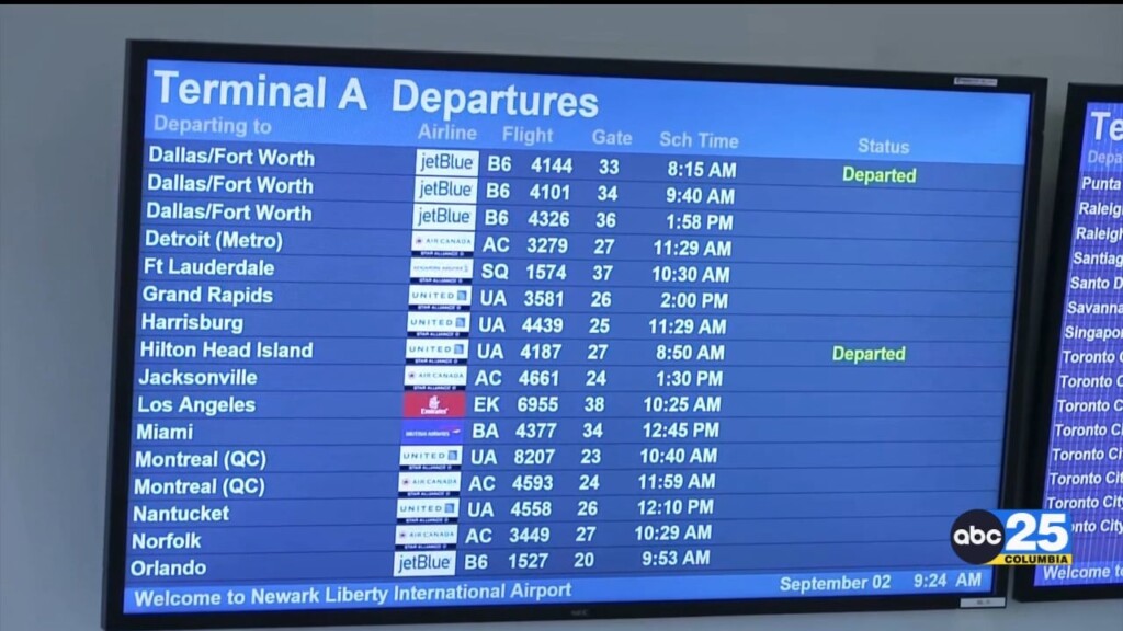 Aaa Predicts High Number Of Plane Passengers During Memorial Day Weekend