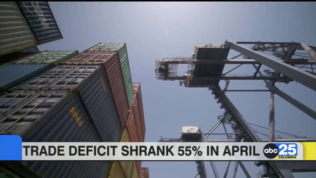 U.s. Trade Deficit Shrank 55% In April