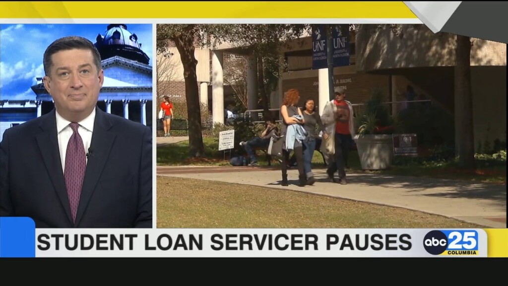 Student Loan Servicer Pauses